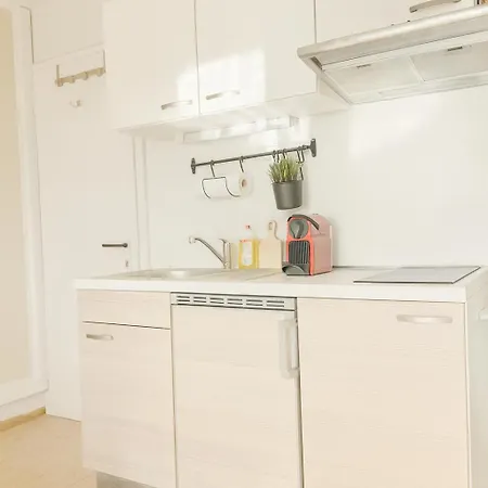 Zentrale * פלימס